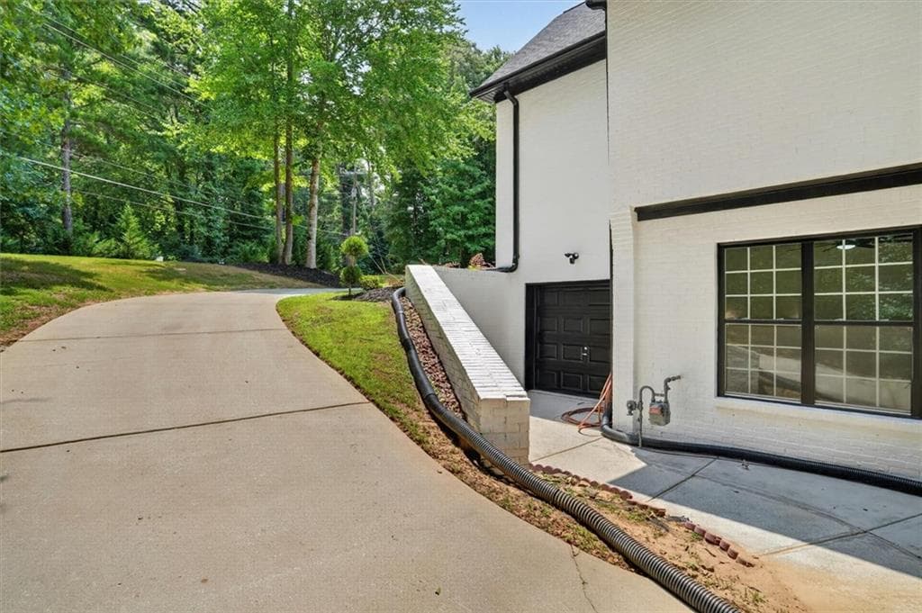 7 bedroom, 7 bathroom, 7,500 sq ft single family residence for sale at 3285 Stonewall Tell Road, South Fulton, GA 30349 — photo 6