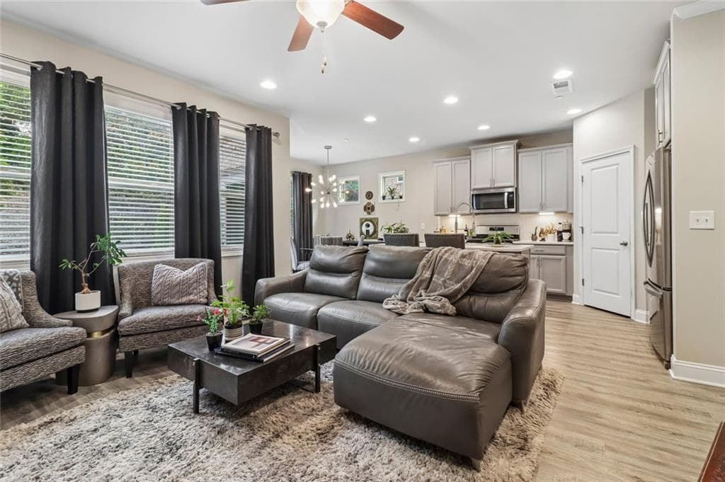 3 bedroom, 3 bathroom, 1,929 sq ft townhouse for sale at 130 Maple Creek Way, Woodstock, GA 30188 — photo 10