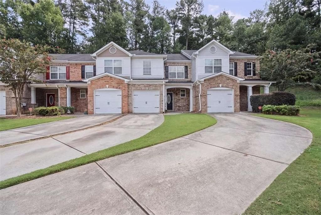 3 bedroom, 3 bathroom, 1,650 sq ft townhouse for rent at 3303 Fernview Drive, Lawrenceville, GA 30044 for $2,500 a month — photo 2