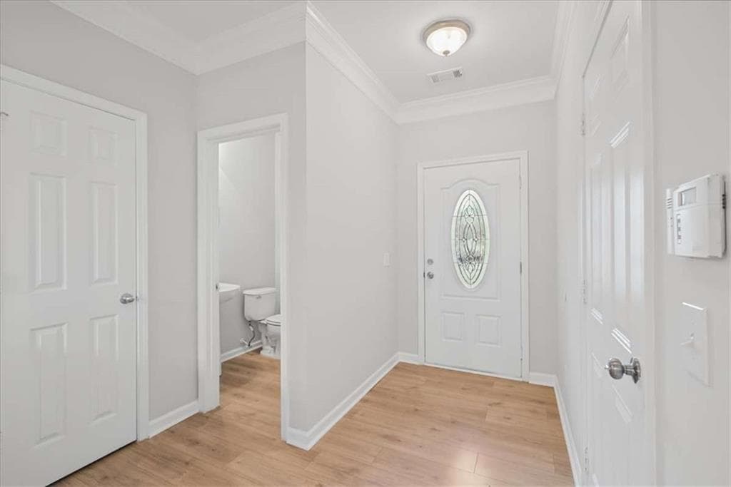 3 bedroom, 3 bathroom, 1,650 sq ft townhouse for rent at 3303 Fernview Drive, Lawrenceville, GA 30044 for $2,500 a month — photo 4
