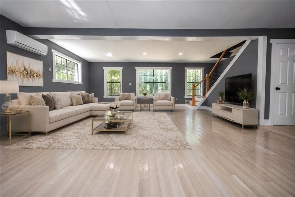 4 bedroom, 3 bathroom, 2,626 sq ft single family residence for sale at 727 Tanners Bridge Circle, Bethlehem, GA 30620 — photo 5