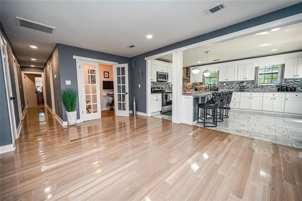 4 bedroom, 3 bathroom, 2,626 sq ft single family residence for sale at 727 Tanners Bridge Circle, Bethlehem, GA 30620 — photo 9