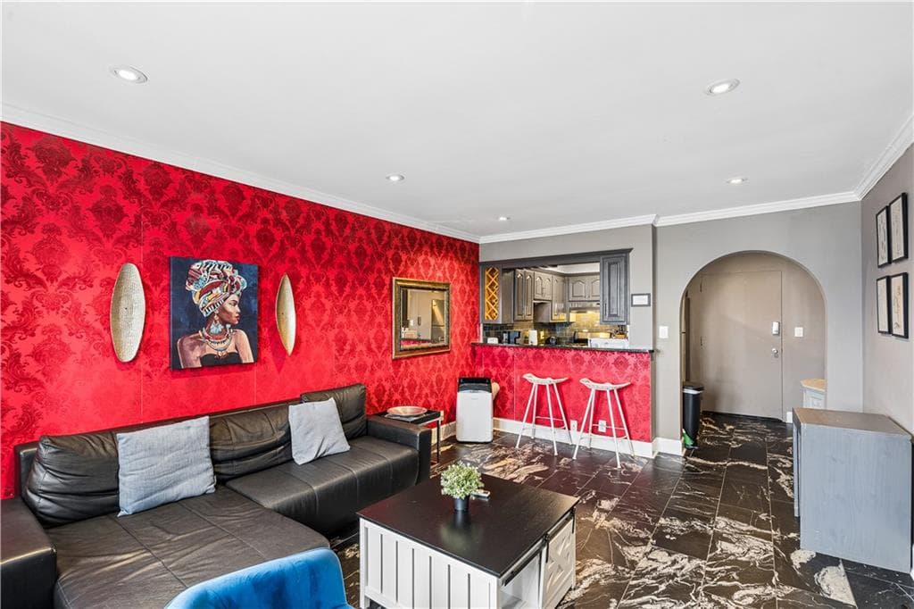 1 bedroom, 1 bathroom, 631 sq ft condominium for sale at 215 Piedmont Avenue 1104, Atlanta, GA 30308 — photo 6