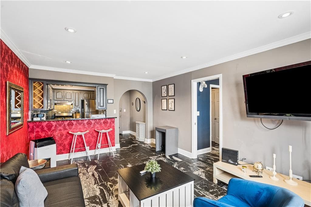 1 bedroom, 1 bathroom, 631 sq ft condominium for sale at 215 Piedmont Avenue 1104, Atlanta, GA 30308 — photo 7