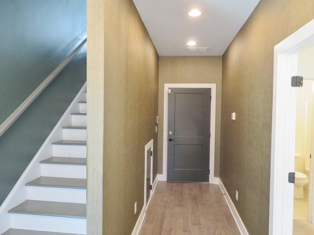 3 bedroom, 4 bathroom, 2,332 sq ft townhouse for sale at 2452 Sycamore Road, Atlanta, GA 30318 — photo 4
