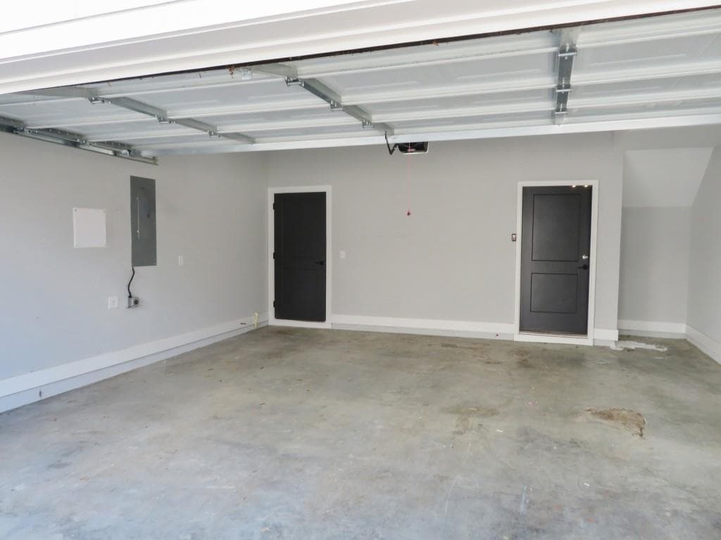 3 bedroom, 4 bathroom, 2,332 sq ft townhouse for sale at 2452 Sycamore Road, Atlanta, GA 30318 — photo 9