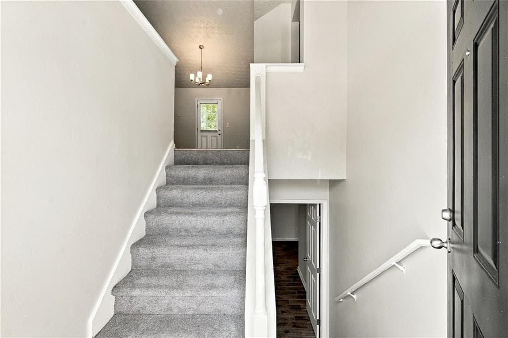 3 bedroom, 2 bathroom, 2,170 sq ft single family residence for sale at 90 Green Commons Drive, Covington, GA 30016 — photo 3