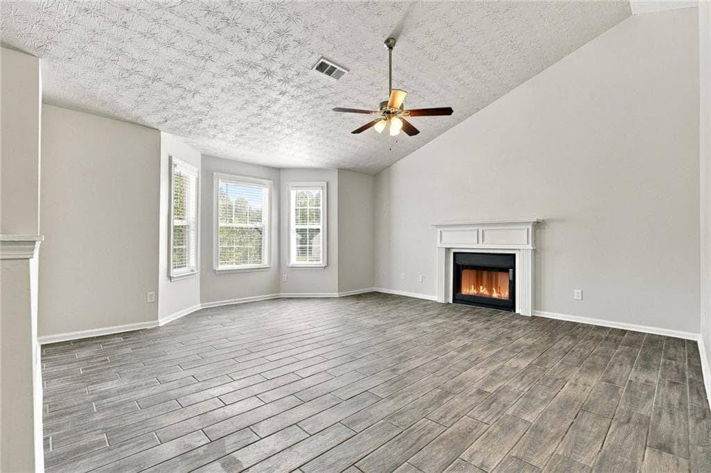 3 bedroom, 2 bathroom, 2,170 sq ft single family residence for sale at 90 Green Commons Drive, Covington, GA 30016 — photo 4