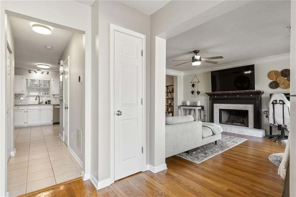 3 bedroom, 3 bathroom, 1,446 sq ft single family residence for sale at 4466 High Gate Court, Acworth, GA 30101 — photo 5