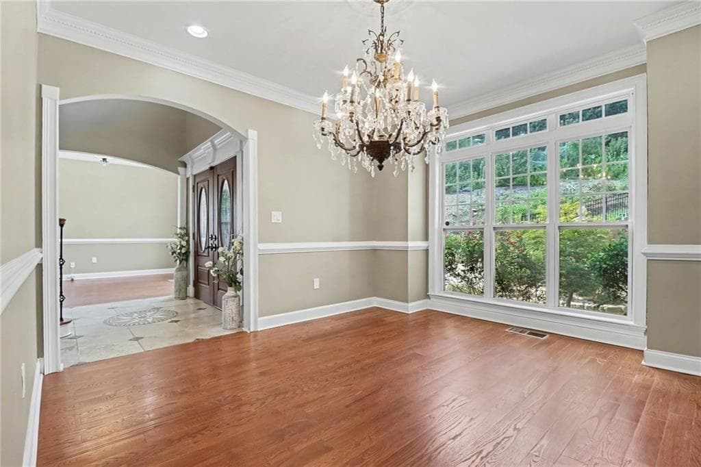 6 bedroom, 6 bathroom, 5,950 sq ft single family residence for sale at 760 Links View Drive, Sugar Hill, GA 30518 — photo 9