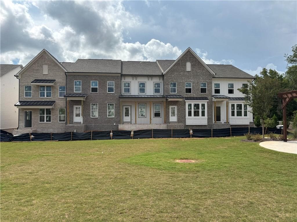 3 bedroom, 4 bathroom, 2,085 sq ft townhouse for sale at 158 Agnew Way 29, Woodstock, GA 30188 — photo 3