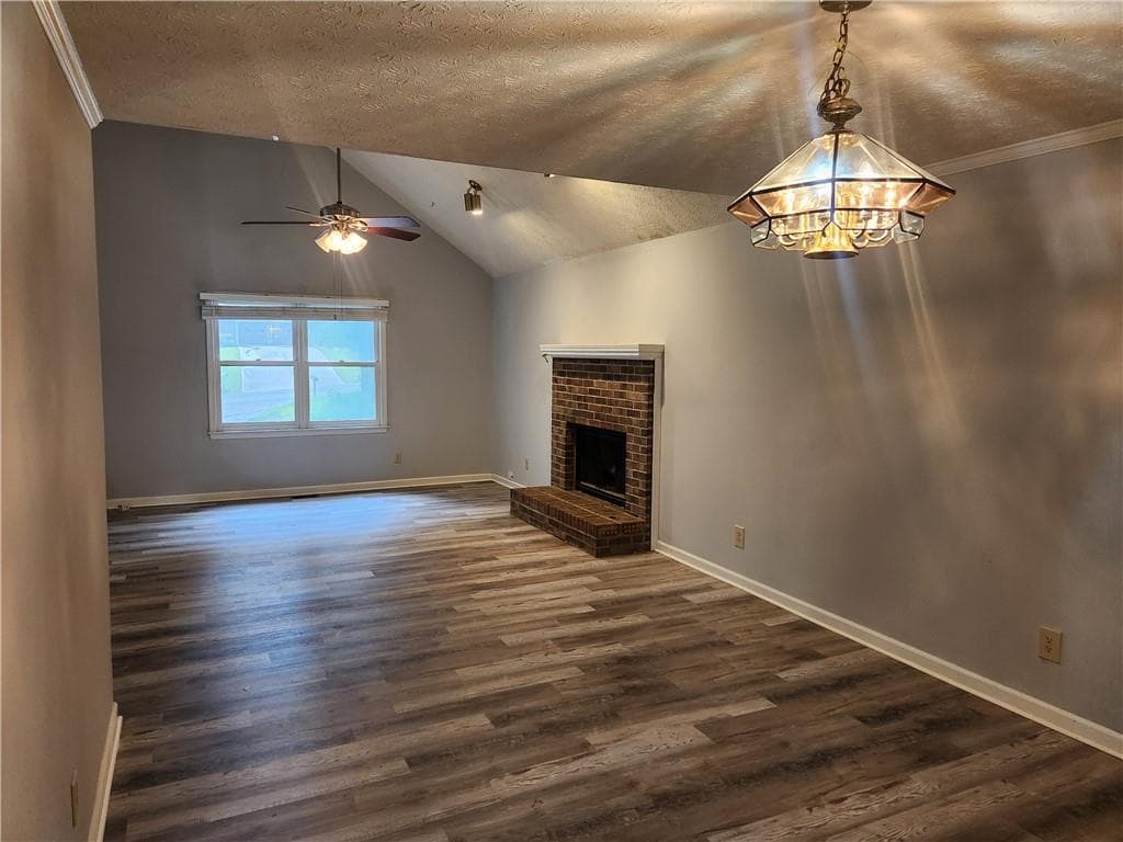 5 bedroom, 3 bathroom, 1,910 sq ft single family residence under contract at 5472 Four Winds Drive, Lilburn, GA 30047 — photo 2