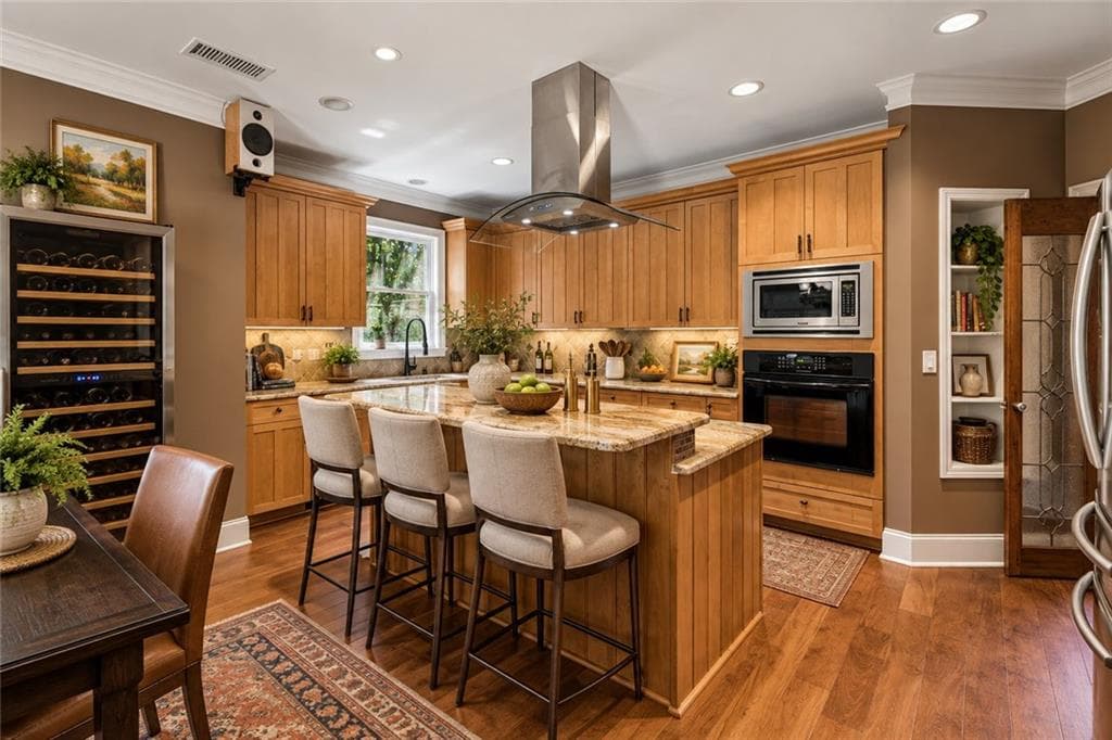 4 bedroom, 3 bathroom, 3,065 sq ft single family residence for sale at 715 Clubside Drive, Roswell, GA 30076 — photo 5