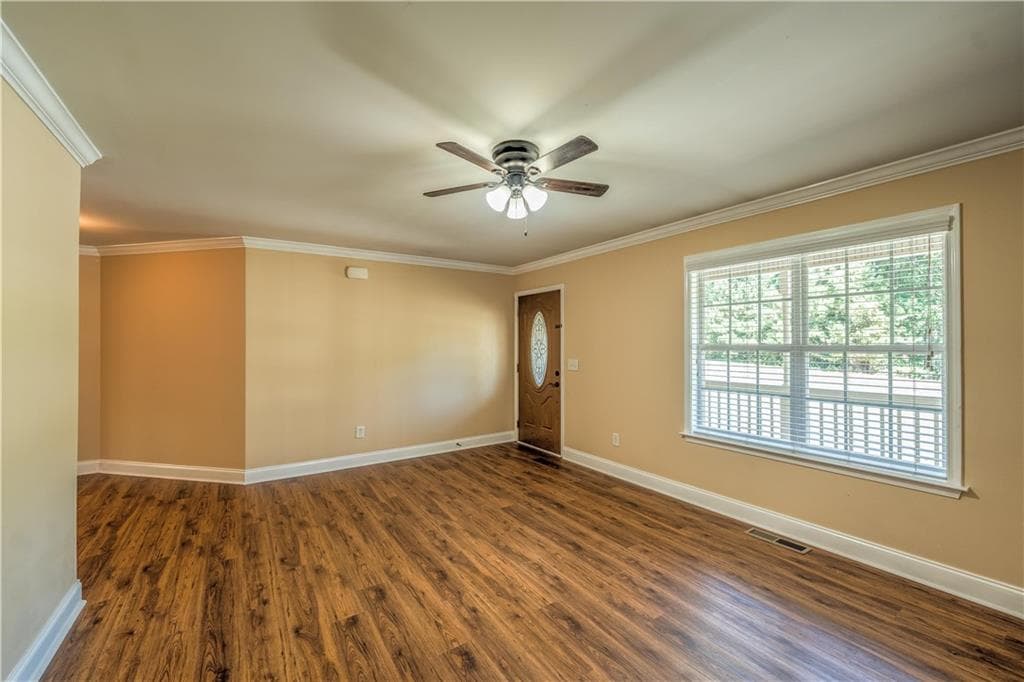 3 bedroom, 3 bathroom, 1,800 sq ft single family residence for sale at 5629 Bald Ridge Trail, Gainesville, GA 30506 — photo 6