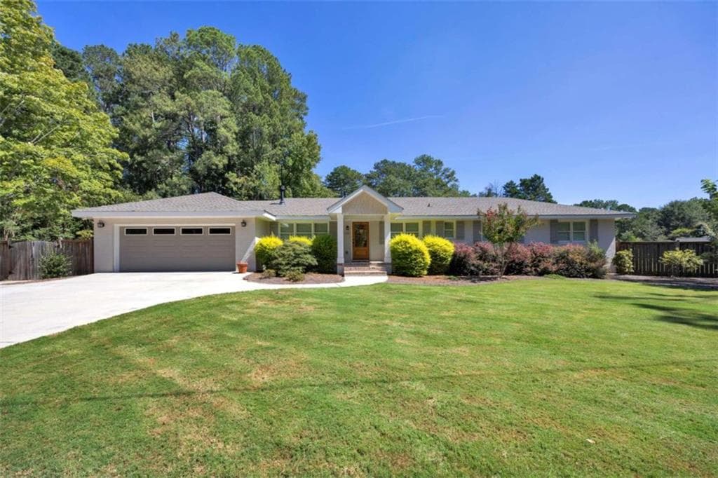 3 bedroom, 3 bathroom, 1,624 sq ft single family residence for sale at 5183 Old Monticello Street, Covington, GA 30014 — photo 1 of 50