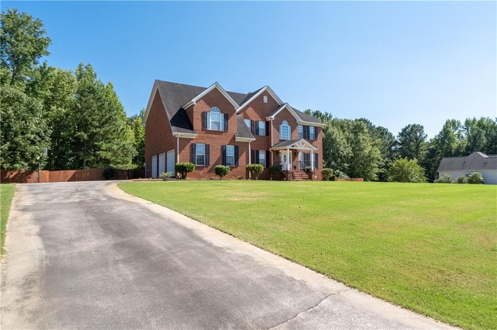 4 bedroom, 5 bathroom, 3,467 sq ft single family residence for sale at 125 Travis Trail, Fayetteville, GA 30215 — photo 3
