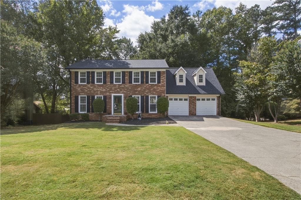 5 bedroom, 4 bathroom, 3,187 sq ft single family residence for sale at 4320 Keheley Lake Court, Marietta, GA 30066 — photo 2