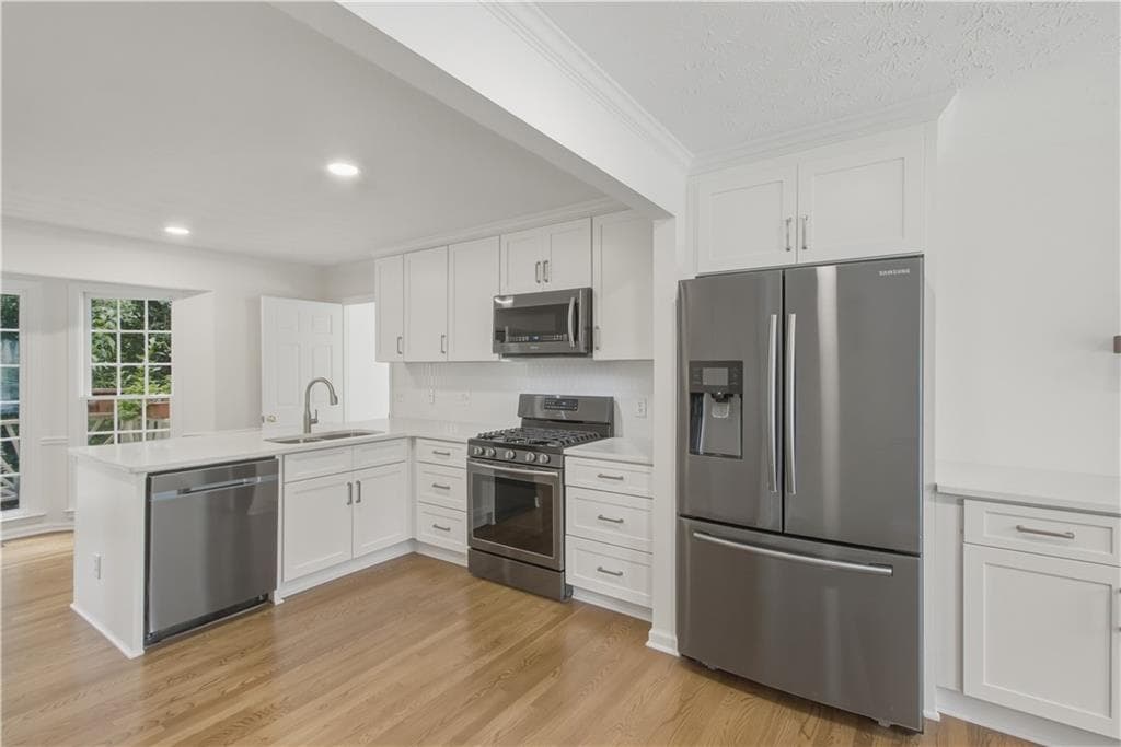5 bedroom, 4 bathroom, 3,187 sq ft single family residence for sale at 4320 Keheley Lake Court, Marietta, GA 30066 — photo 6