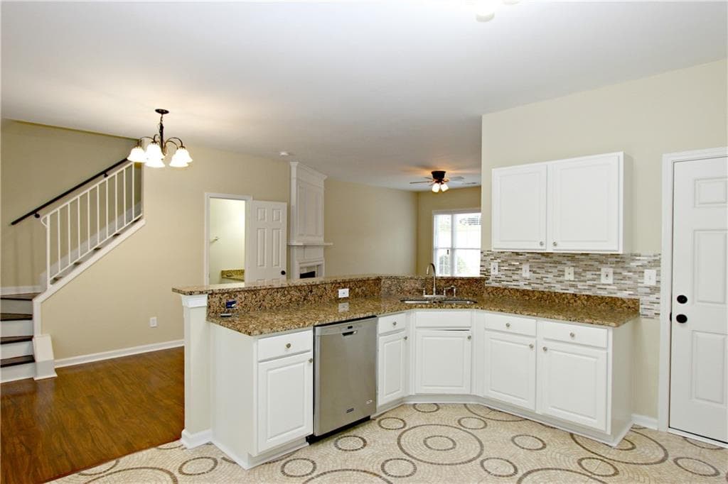 3 bedroom, 3 bathroom, 1,542 sq ft single family residence for rent at 305 Wittenridge Court, Alpharetta, GA 30022 for $2,575 a month — photo 4