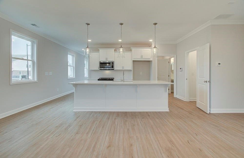 4 bedroom, 3 bathroom, 2,053 sq ft single family residence for sale at 5376 Elliott Meadow Drive, Powder Springs, GA 30127 — photo 8