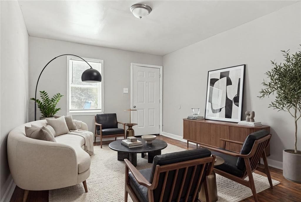 3 bedroom, 2 bathroom, 1,100 sq ft single family residence for sale at 1648 Mary George Avenue, Atlanta, GA 30318 — photo 2