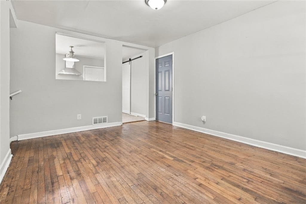 3 bedroom, 2 bathroom, 1,100 sq ft single family residence for sale at 1648 Mary George Avenue, Atlanta, GA 30318 — photo 8