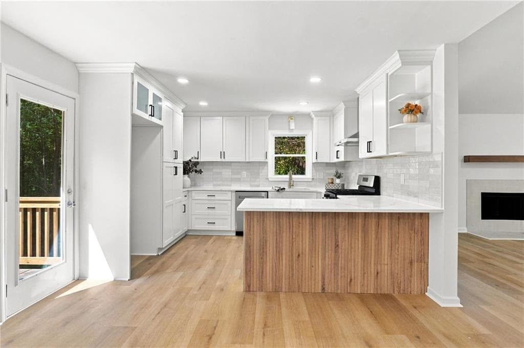 3 bedroom, 2 bathroom, 1,672 sq ft single family residence for sale at 3426 Spinnaker Way, Acworth, GA 30102 — photo 8