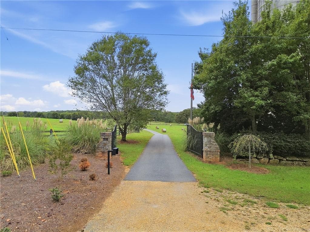 4 bedroom, 4 bathroom, 3,746 sq ft single family residence for sale at 235 Hosannah Road, Locust Grove, GA 30248 — photo 6