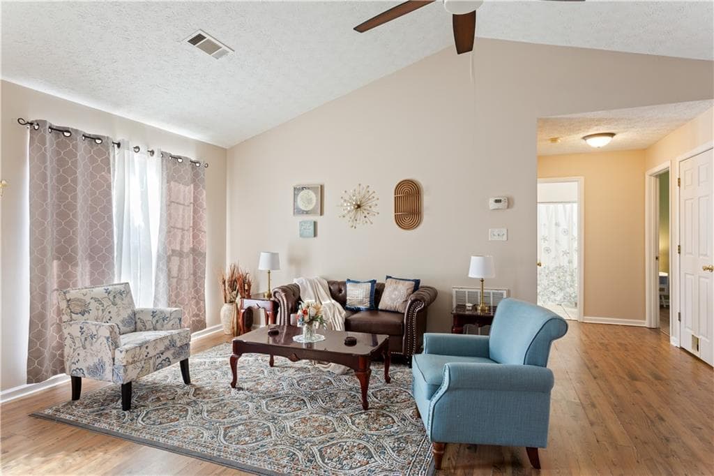 5 bedroom, 3 bathroom, 1,320 sq ft single family residence for sale at 1123 Patriot Circle, Mcdonough, GA 30252 — photo 6