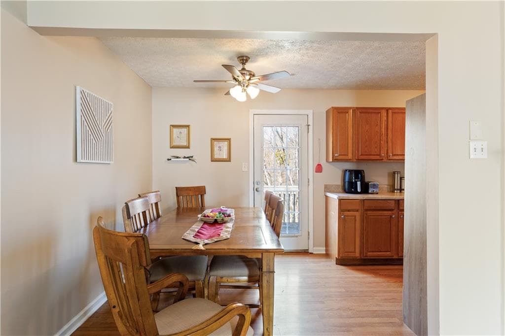 5 bedroom, 3 bathroom, 1,320 sq ft single family residence for sale at 1123 Patriot Circle, Mcdonough, GA 30252 — photo 10