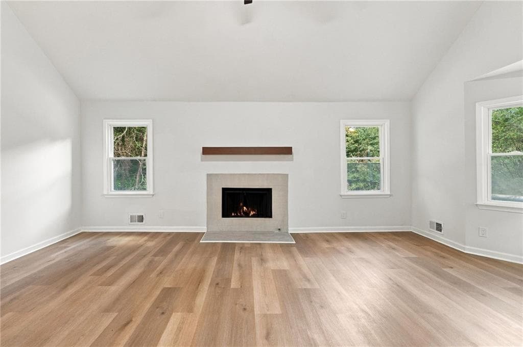 3 bedroom, 2 bathroom, 1,672 sq ft single family residence for sale at 3426 Spinnaker Way, Acworth, GA 30102 — photo 6
