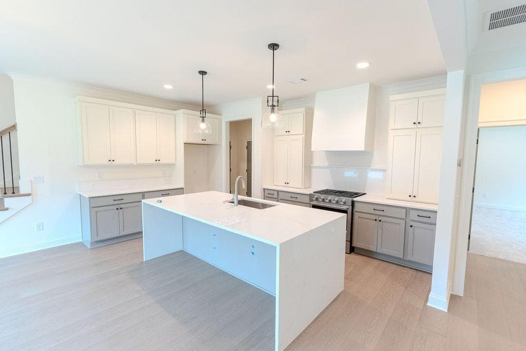 4 bedroom, 4 bathroom, 3,275 sq ft single family residence for sale at 388 Races Road, Hoschton, GA 30548 — photo 10