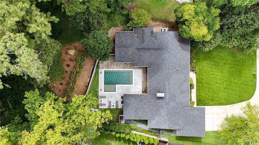 3 bedroom, 3 bathroom, 2,575 sq ft single family residence under contract at 1423 Brook Valley Lane, Brookhaven, GA 30324 — photo 6