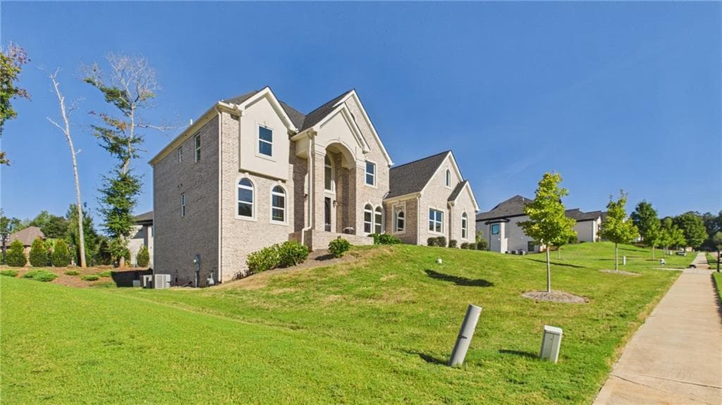 6 bedroom, 7 bathroom, 5,500 sq ft single family residence for sale at 4604 Mossey Drive, Stonecrest, GA 30038 — photo 2