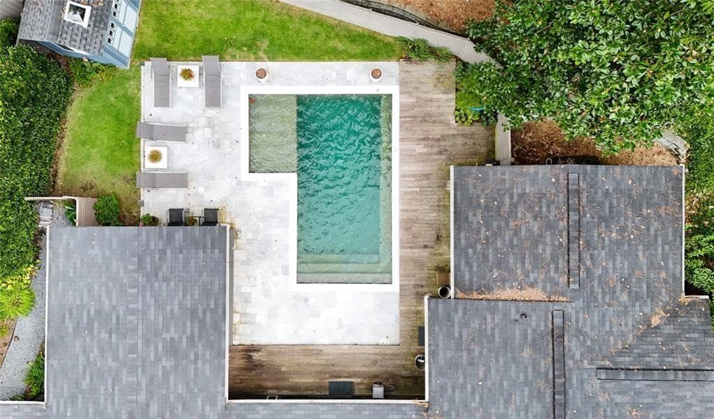3 bedroom, 3 bathroom, 2,575 sq ft single family residence under contract at 1423 Brook Valley Lane, Brookhaven, GA 30324 — photo 7