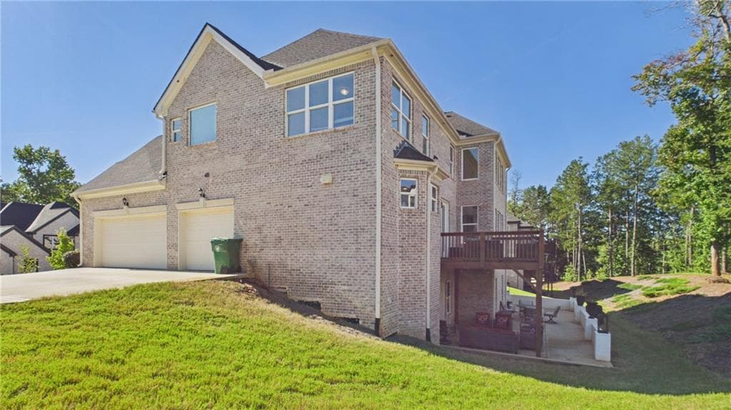 6 bedroom, 7 bathroom, 5,500 sq ft single family residence for sale at 4604 Mossey Drive, Stonecrest, GA 30038 — photo 4
