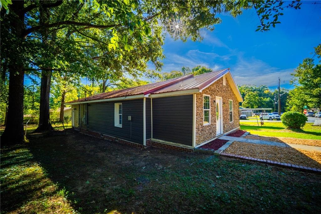 3 bedroom, 2 bathroom, 1,540 sq ft single family residence for sale at 217 Larkspur Lane, Rome, GA 30165 — photo 3