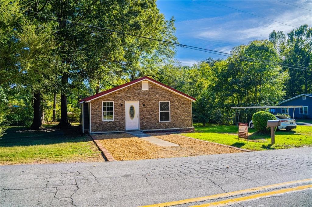 3 bedroom, 2 bathroom, 1,540 sq ft single family residence for sale at 217 Larkspur Lane, Rome, GA 30165 — photo 4