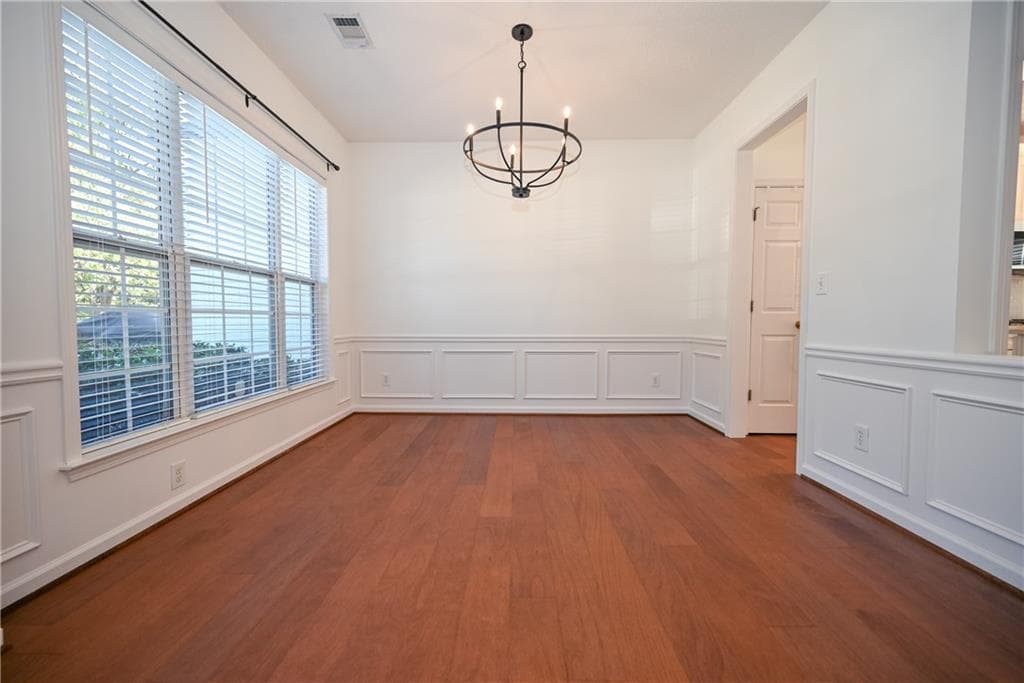 3 bedroom, 3 bathroom, 1,660 sq ft townhouse for sale at 5274 Medlock Corners Drive, Norcross, GA 30092 — photo 5
