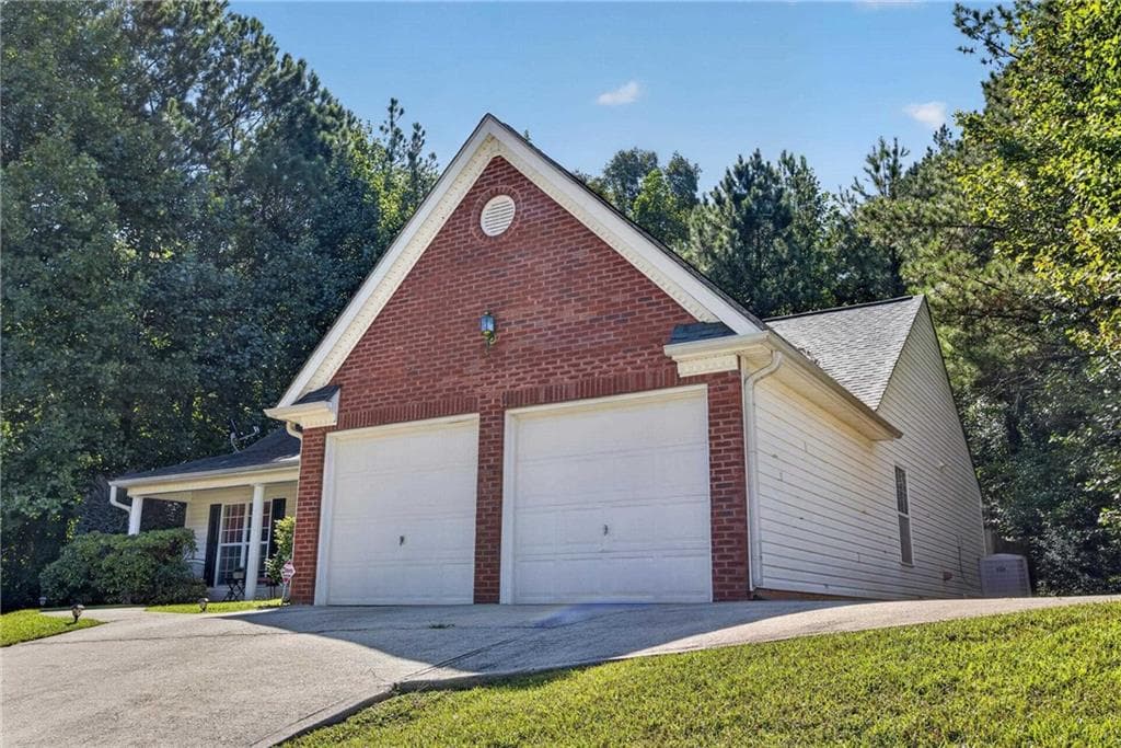 3 bedroom, 2 bathroom, 1,566 sq ft single family residence for sale at 213 Harlan Heights Drive, Villa Rica, GA 30180 — photo 3