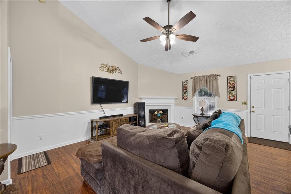 3 bedroom, 2 bathroom, 1,566 sq ft single family residence for sale at 213 Harlan Heights Drive, Villa Rica, GA 30180 — photo 6