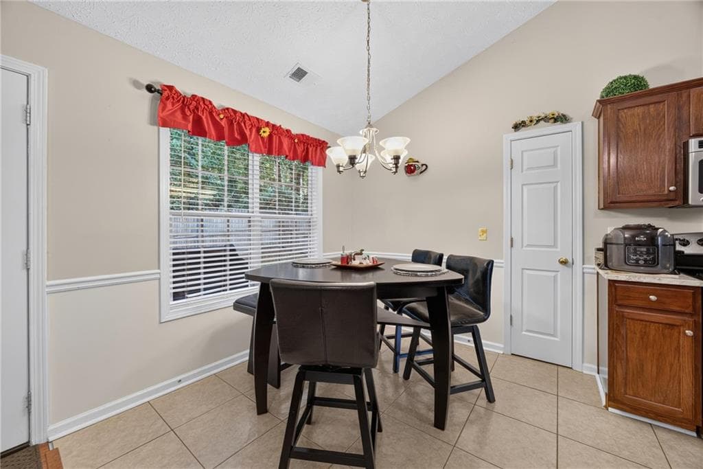 3 bedroom, 2 bathroom, 1,566 sq ft single family residence for sale at 213 Harlan Heights Drive, Villa Rica, GA 30180 — photo 10