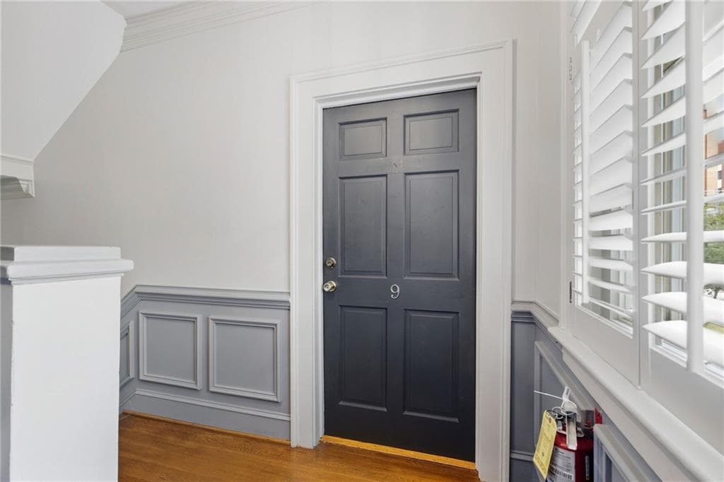1 bedroom, 1 bathroom, 756 sq ft condominium for sale at 30 Collier Road 9, Atlanta, GA 30309 — photo 4