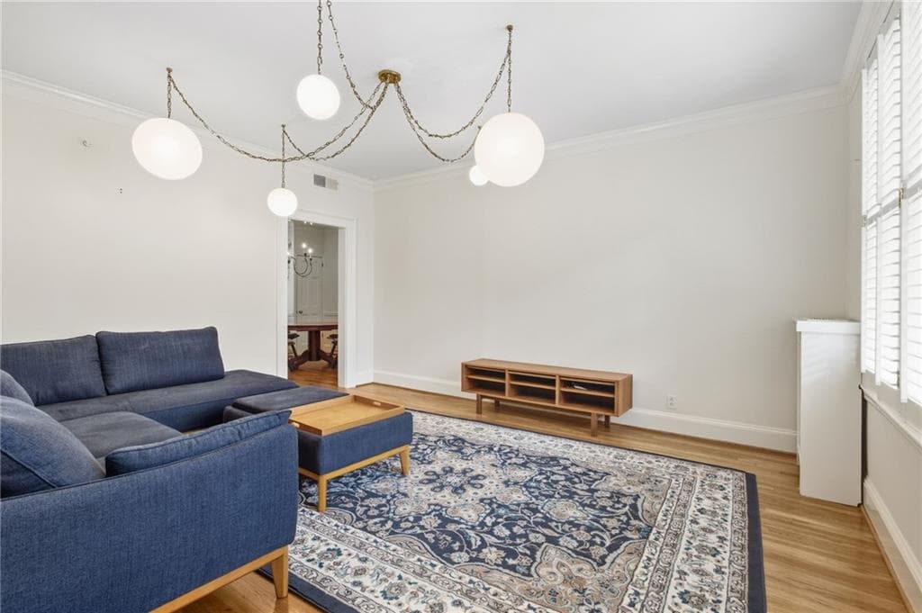 1 bedroom, 1 bathroom, 756 sq ft condominium for sale at 30 Collier Road 9, Atlanta, GA 30309 — photo 5