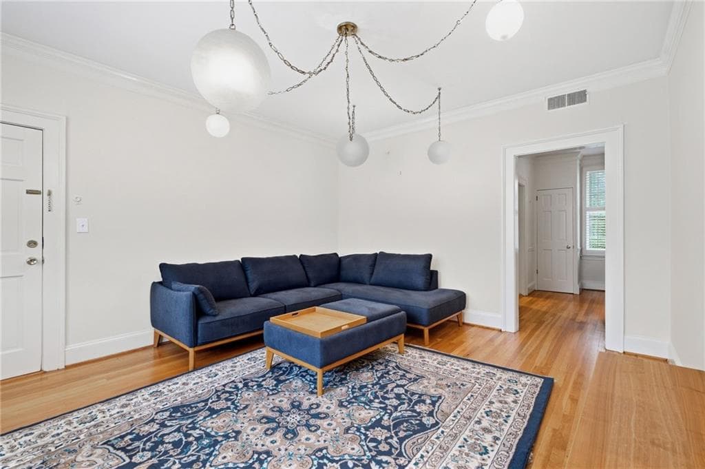 1 bedroom, 1 bathroom, 756 sq ft condominium for sale at 30 Collier Road 9, Atlanta, GA 30309 — photo 6