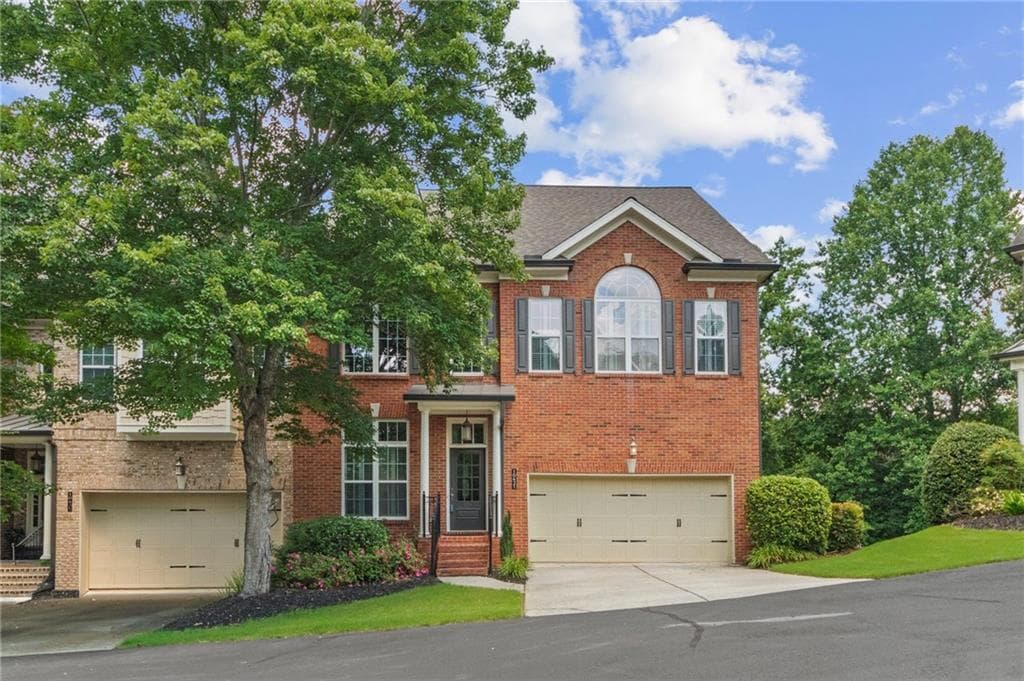 3 bedroom, 4 bathroom, 3,204 sq ft townhouse for sale at 10421 Park Walk Point, Johns Creek, GA 30022