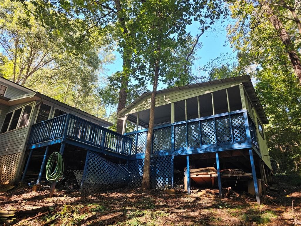 3 bedroom, 2 bathroom, 2,033 sq ft single family residence for sale at 290 Emerald Drive, Clarkesville, GA 30523 — photo 7