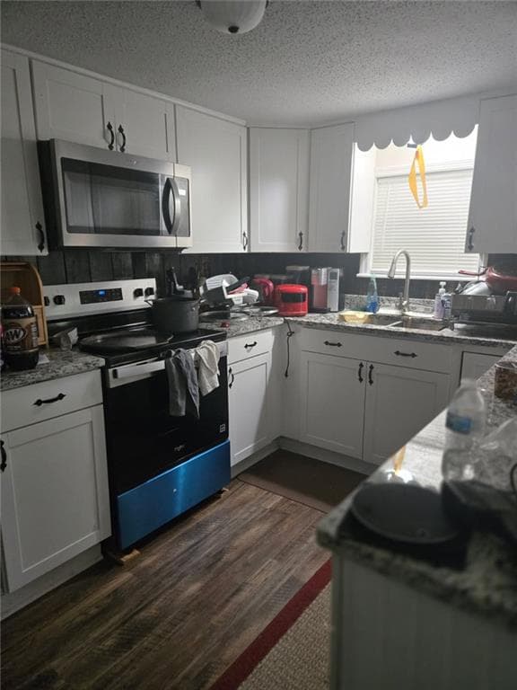 3 bedroom, 4 bathroom, 1,712 sq ft single family residence for sale at 340 Avera Mill Road, Nashville, GA 31639 — photo 3