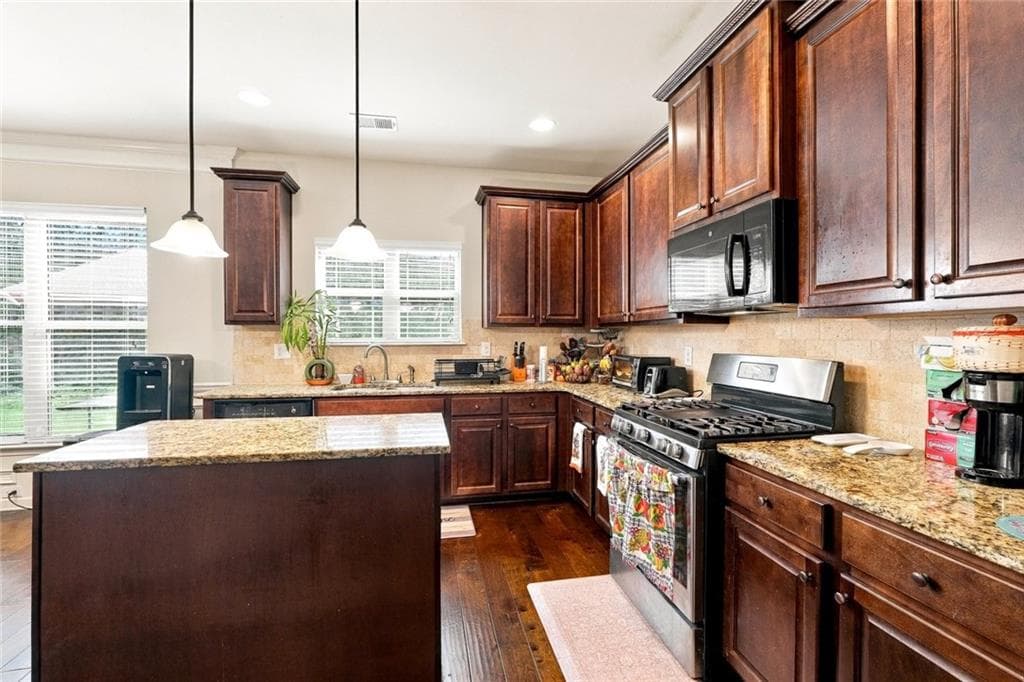 4 bedroom, 3 bathroom, 2,532 sq ft single family residence for sale at 1235 Joslin Path, Douglasville, GA 30134 — photo 8