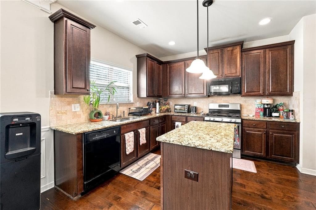 4 bedroom, 3 bathroom, 2,532 sq ft single family residence for sale at 1235 Joslin Path, Douglasville, GA 30134 — photo 10